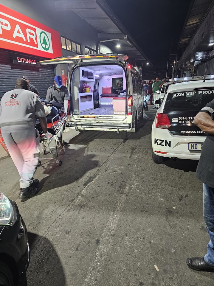 Armed Robbery, Security Officer Shot on Friday Evening in the Verulam CBD, North of Durban
